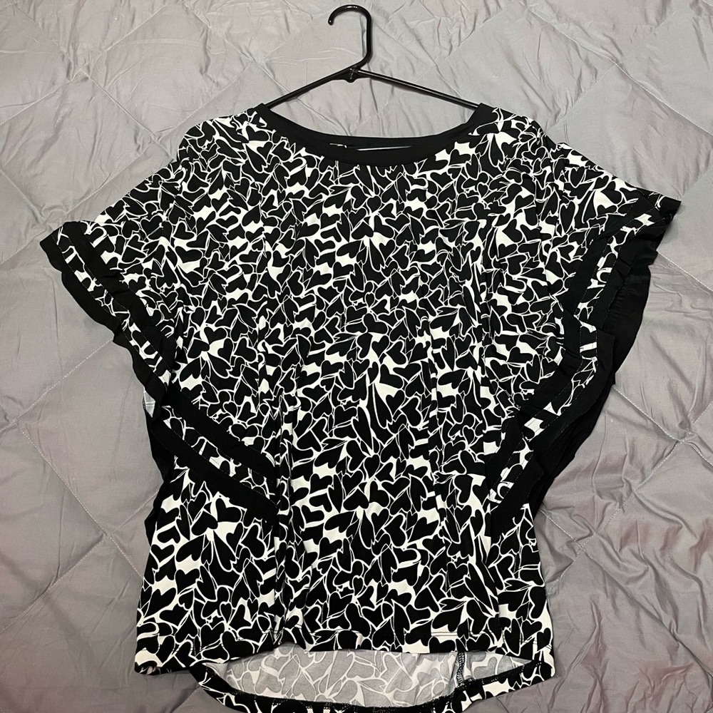 STYLE & co.
Black and White Women's Top blouse
( M )